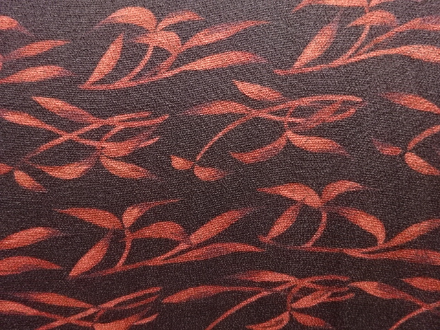  大正ロマン　錦紗草葉模様着物